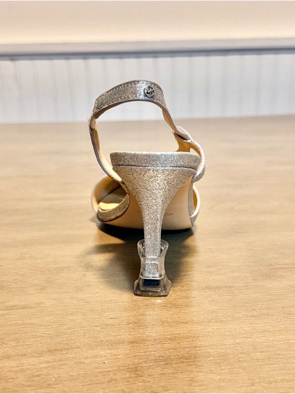Michael Kors “Brand New” Silver Glitter Slingback Pointed-Toe Heels - Picture 6 of 13